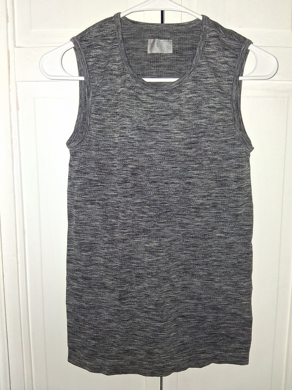 Athleta Gray Marled Muscle Top